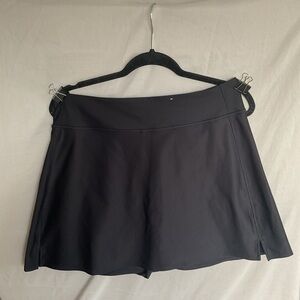 Black Go-Dry Skort Old Navy Powersoft with pocket!